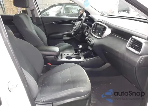 2019 Kia Sorento 2.4L Lx from USA, damaged, VIN 5XYPGDA34KG571207